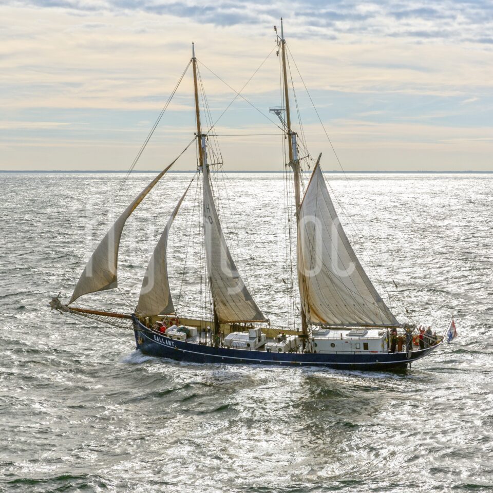 67450