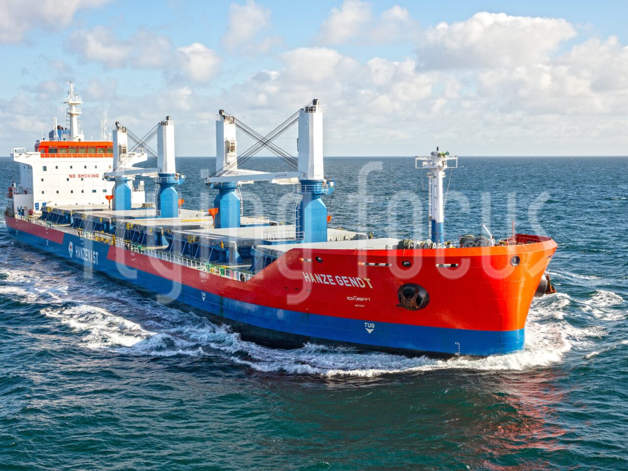 74718
